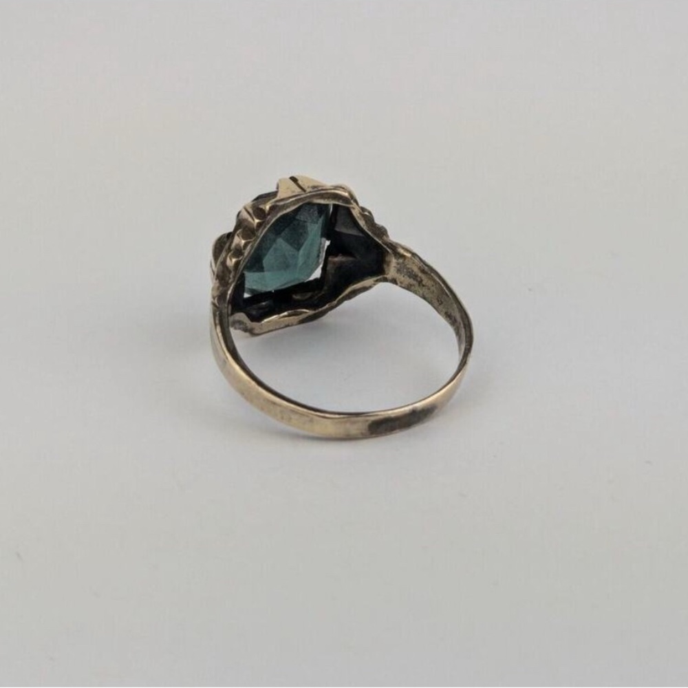 Antique 1900’s 14k Ring w/ Sapphire Glass Blue Stone - Picture 5 of 9
